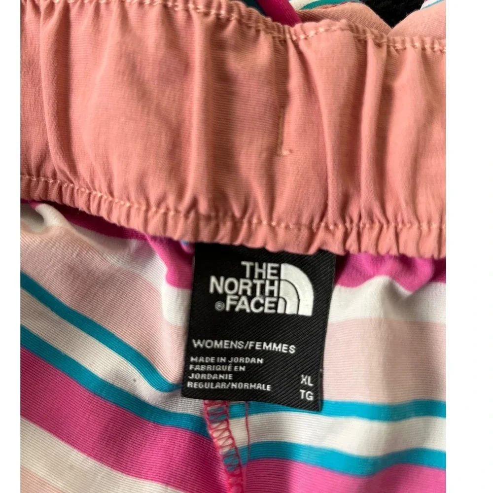 The‎ North Face Retro Women's Athletic Shorts XL Pink Striped Activewear